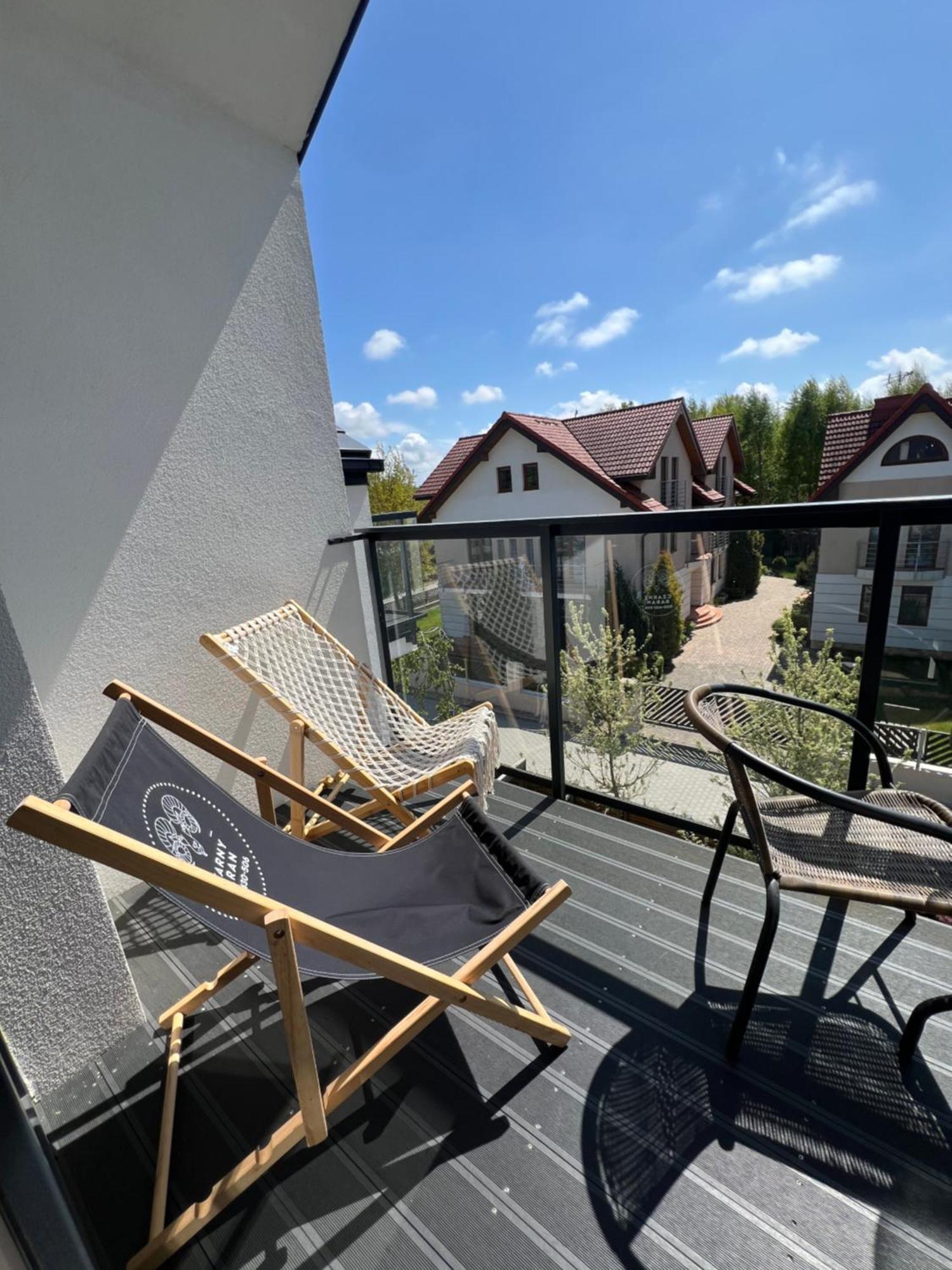 Czarny Baran Apartman Dębki Kültér fotó